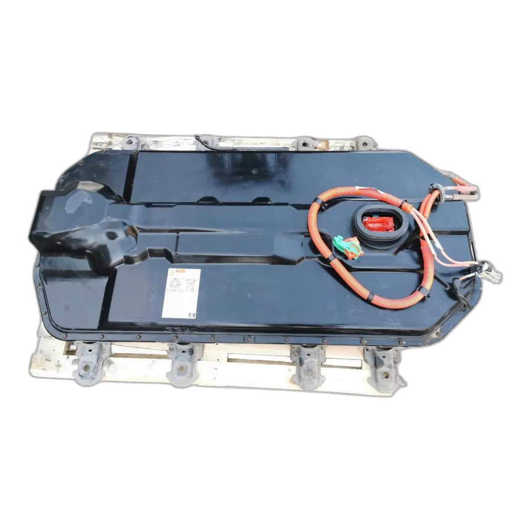 Bateria samochodowa 12V 37Ah — zdjęcie 1