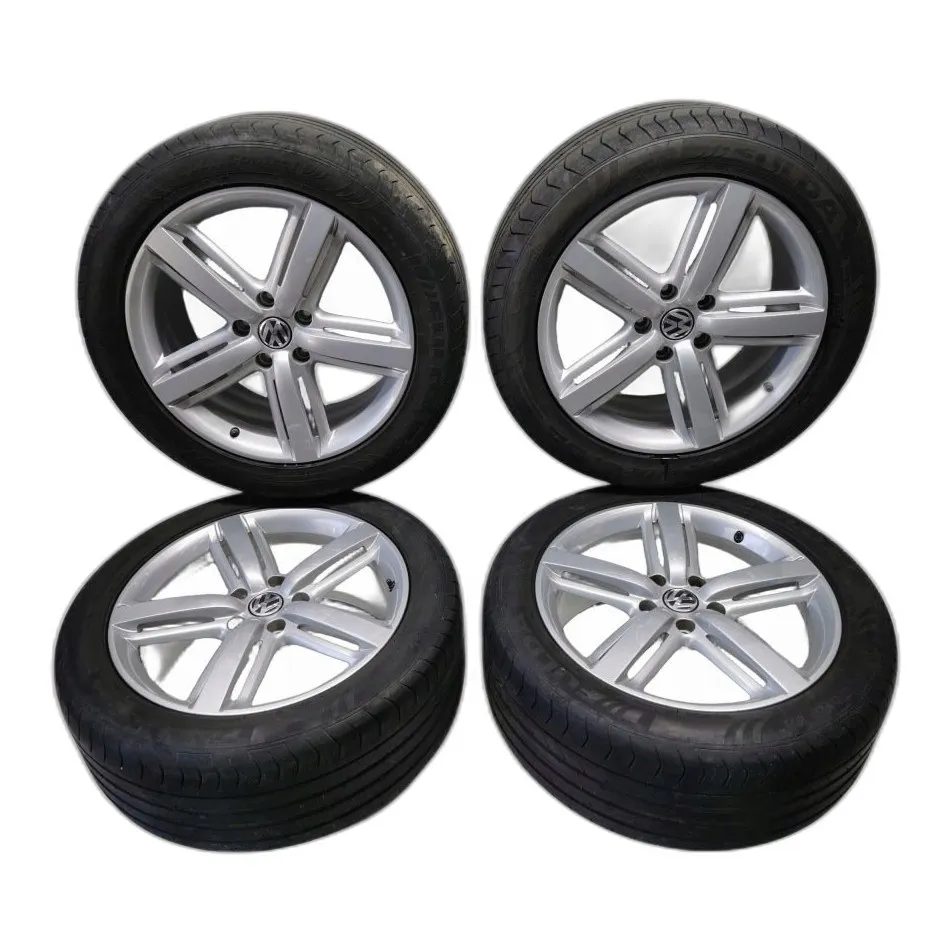 Komplet felg aluminiowych 20 z oponami letnimi 275/45 R20 — zdjęcie 1